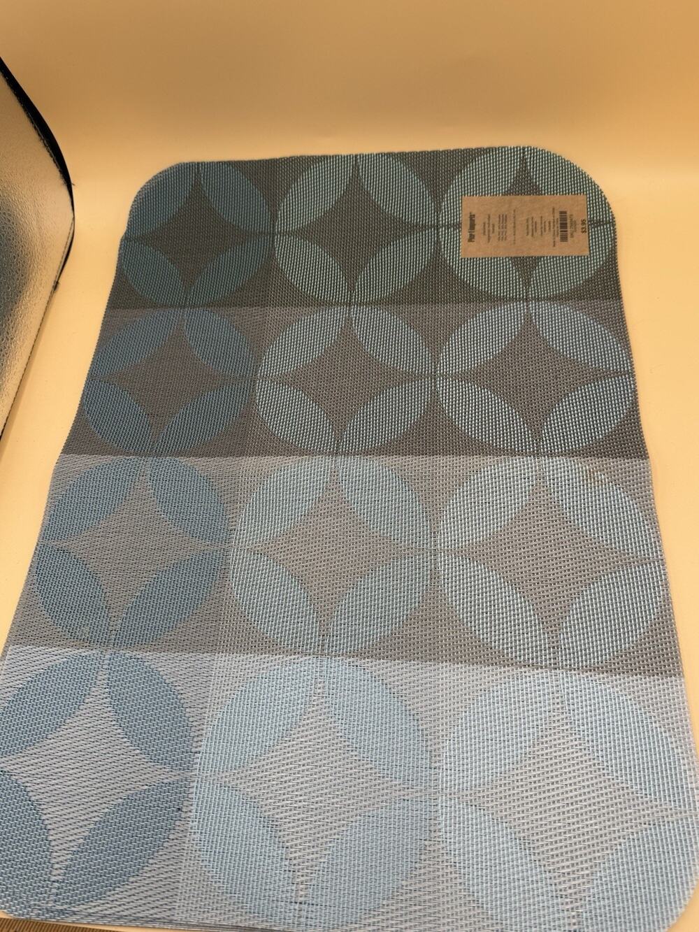 Set of 4 Pier 1 Blue Gray Woven Vinyl Placemats Geometric 13x18 New